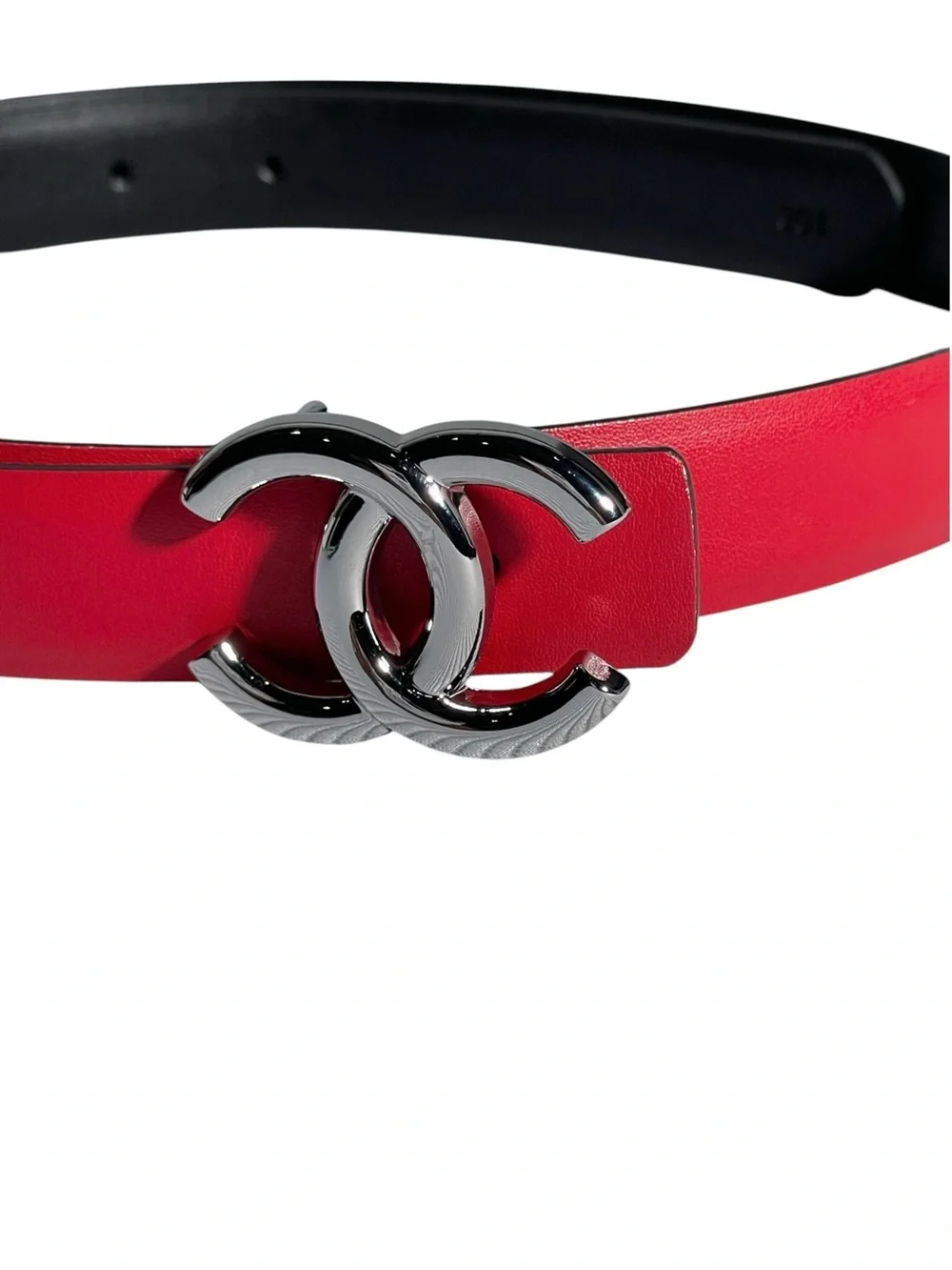 ❤️ Women’s Classic Red leather Belt with — Black/Silver-Tone Buckle ❤️